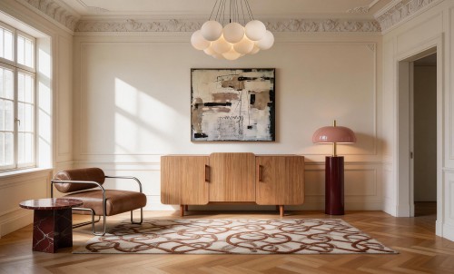 Designerska komoda w okleinie orzechowej No.1