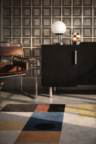 Designerska komoda w okleinie czarnej ze stalą NO.4